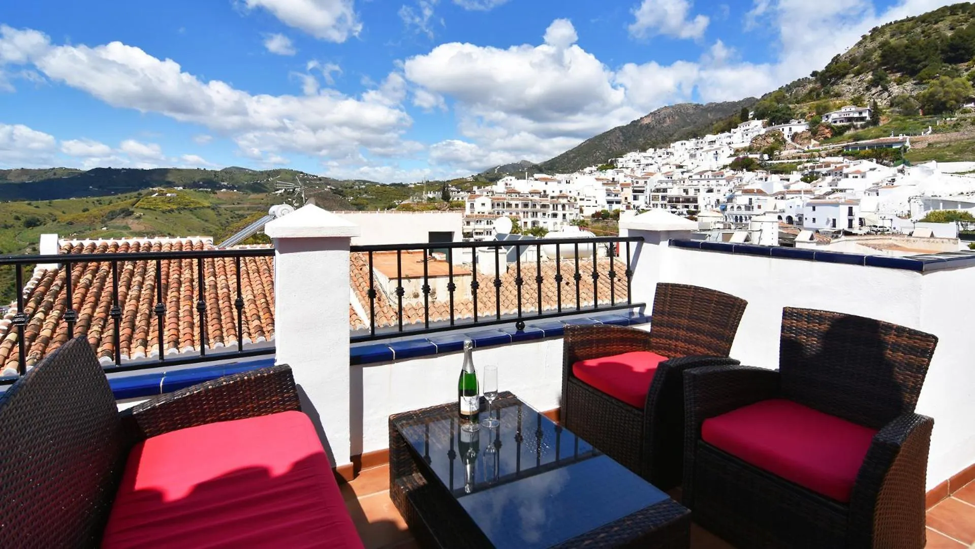 Casa Pegelow Frigiliana Lägenhet